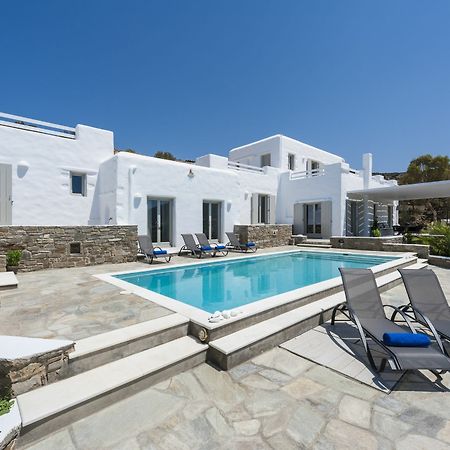 Niriides Luxury Villas Aliki  Bagian luar foto