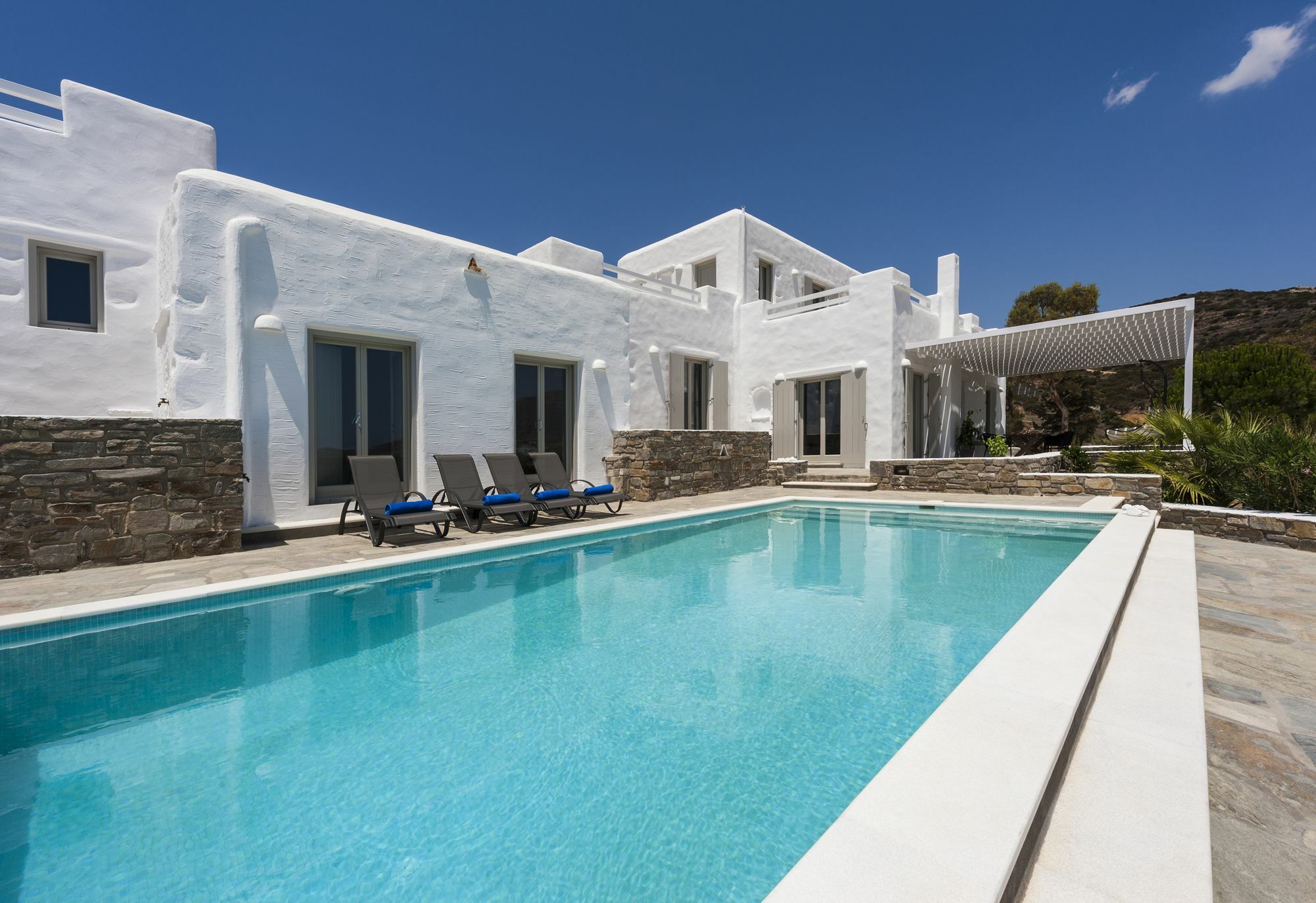Niriides Luxury Villas Aliki  Bagian luar foto